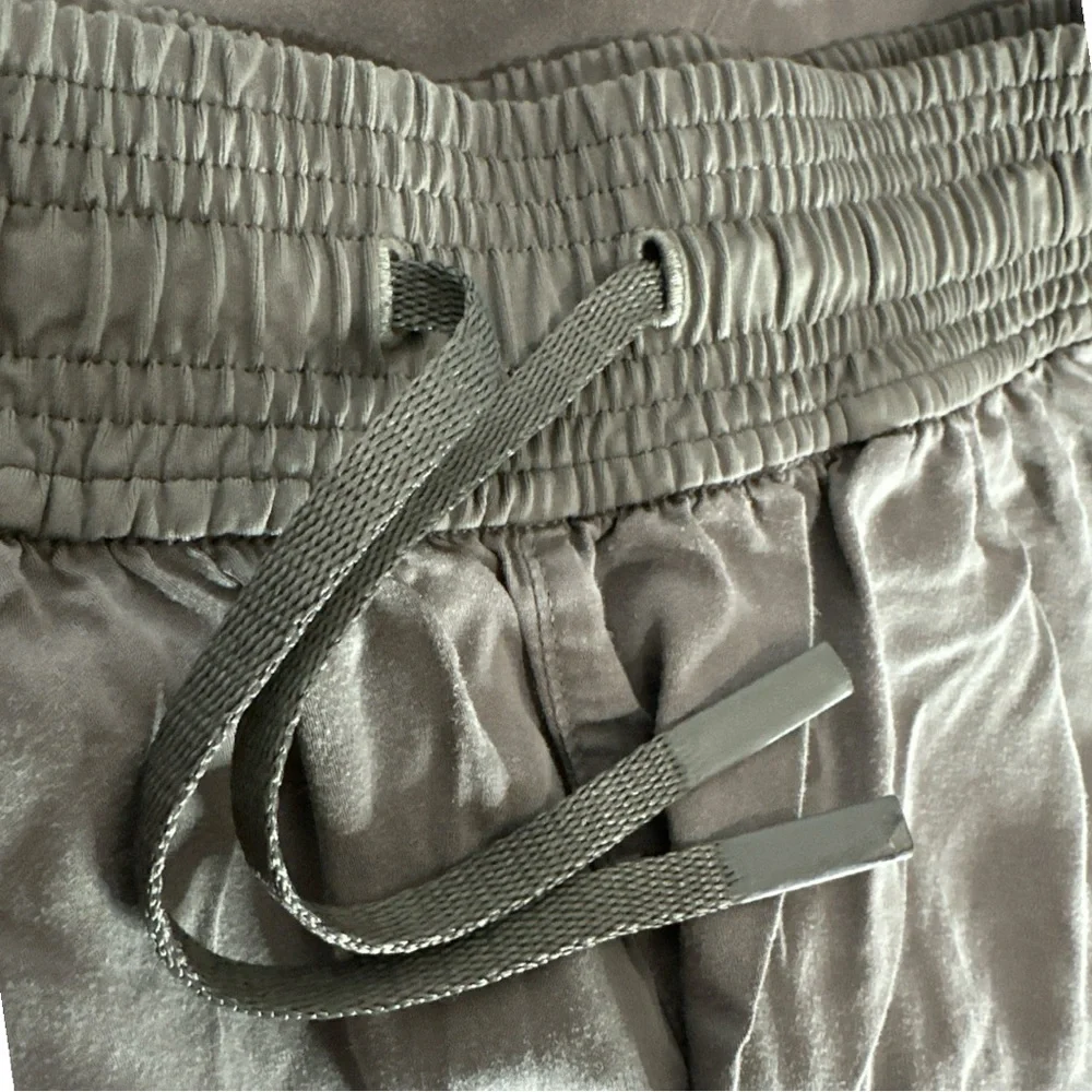 Lululemon Feeling Femme Short Size 4